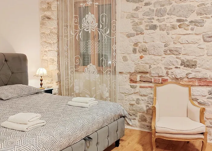 Apartman Luxury Stone Paradise Within The Walls Of The Diocletian Palace - Old Town *