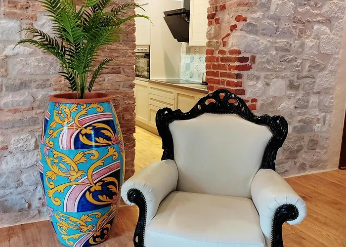 Luxury Stone Paradise Within The Walls Of The Diocletian Palace - Old Town Split