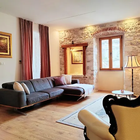 Luxury Stone Paradise Within The Walls Of The Diocletian Palace - Old Town Split