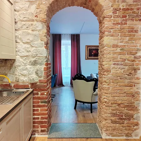 Luxury Stone Paradise Within The Walls Of The Diocletian Palace - Old Town Apartmán Split
