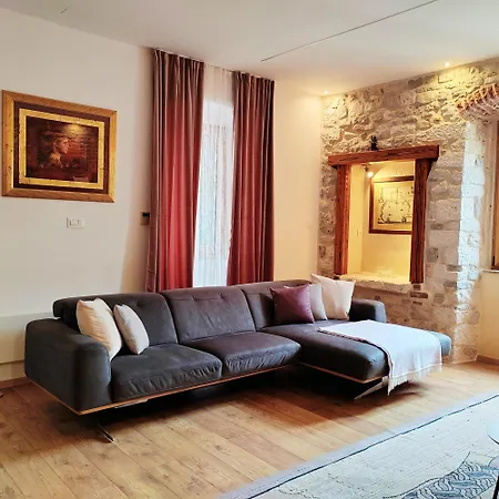 Luxury Stone Paradise Within The Walls Of The Diocletian Palace - Old Town Split