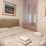 Luxury Stone Paradise Within The Walls Of The Diocletian Palace - Old Town Apartment Split
