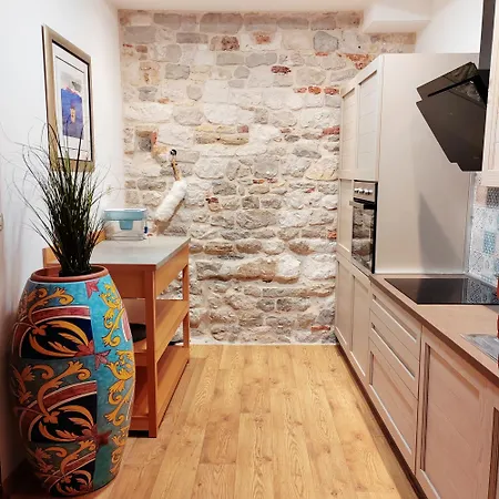 Luxury Stone Paradise Within The Walls Of The Diocletian Palace - Old Town Daire