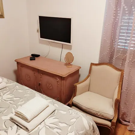 Apartment Luxury Stone Paradise Within The Walls Of The Diocletian Palace - Old Town