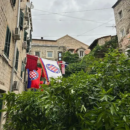 Luxury Stone Paradise Within The Walls Of The Diocletian Palace - Old Town Apartment *