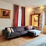 Luxury Stone Paradise Within The Walls Of The Diocletian Palace - Old Town Сплит