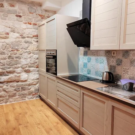 Luxury Stone Paradise Within The Walls Of The Diocletian Palace - Old Town *